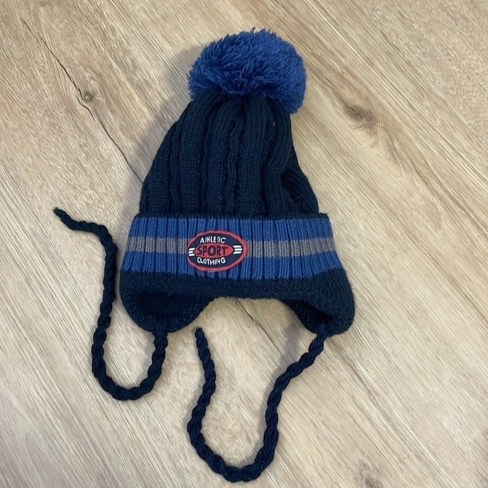 Pom Pom Hat